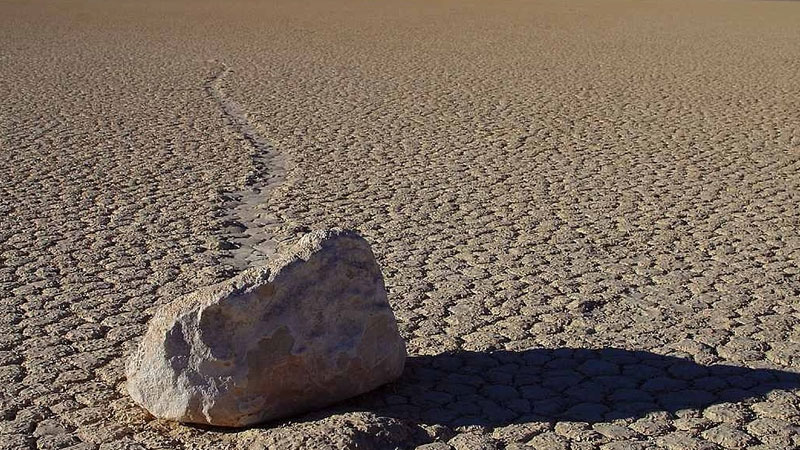 Sailing stones
