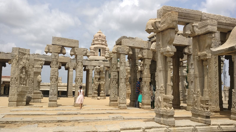 Lepakshi temple