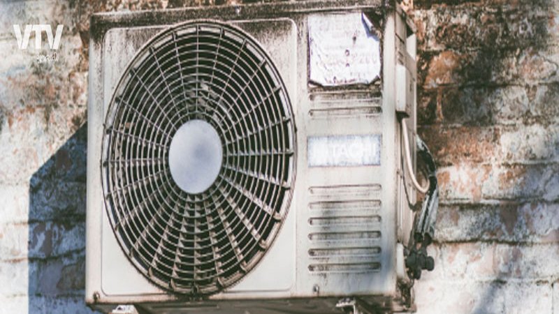 AC