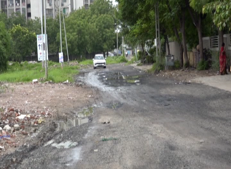 Ahmedabad road 1 2