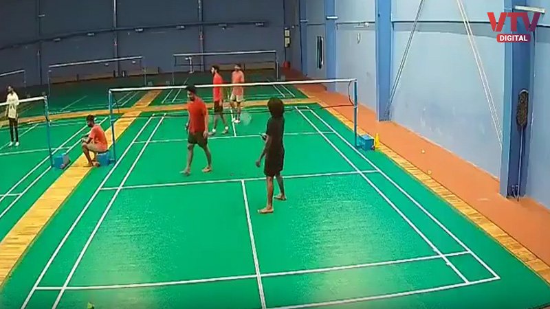 BADMINTON-1
