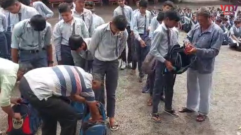 BOTAD-BAG-CHECKING-1