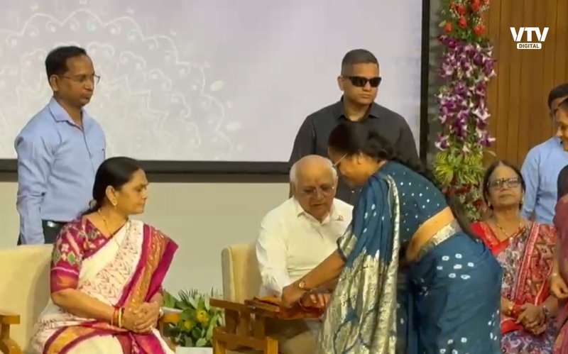 Cm-rakhi