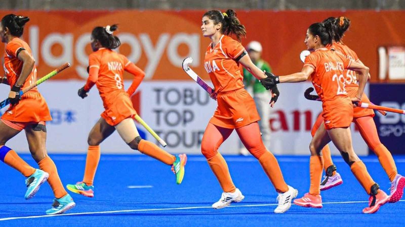 HOCKY INDIA GOLD 1