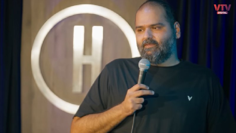 KUNAL KAMRA