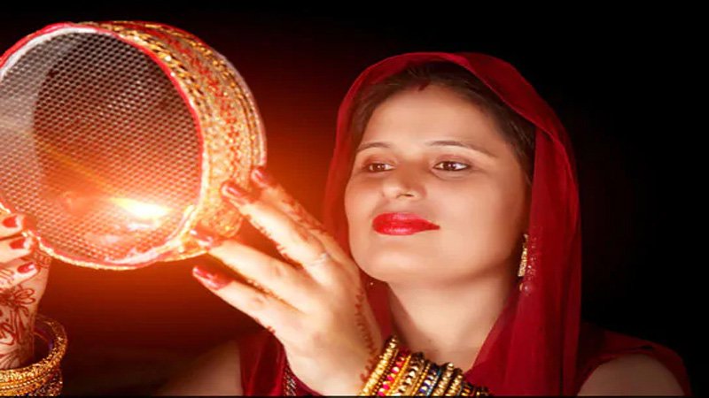Karva-Chauth-simple