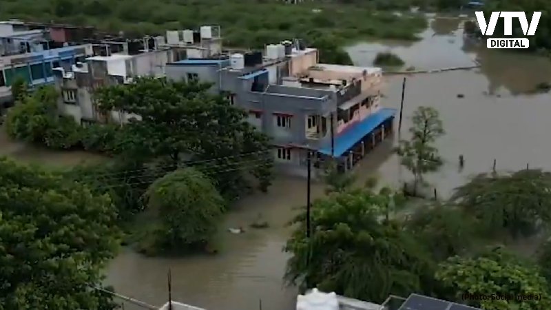 Navsari-Rain2