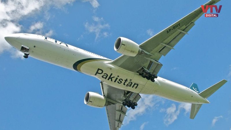 PAKISTAN-AIRLINES-1