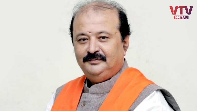Purnesh-Modi