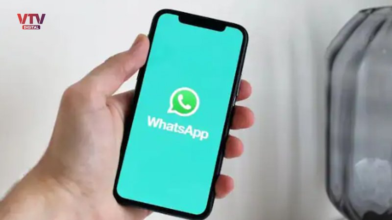 WhatsApp-Down-S