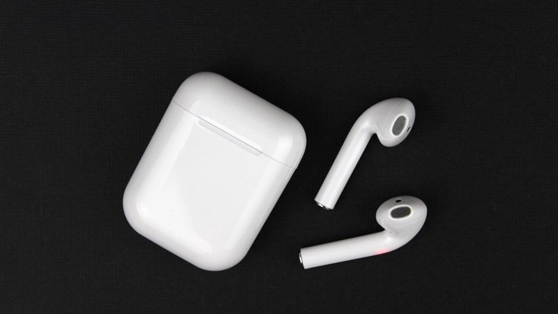 airpods1.jpg