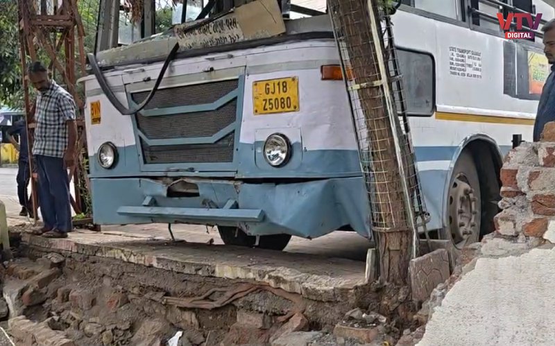 bus-accident-2
