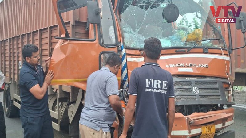 mahesana-accident