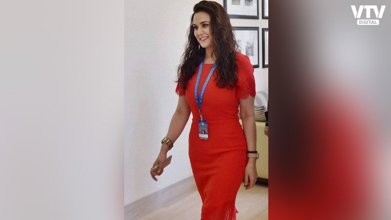 priti-zinta-2