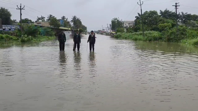 rain khikjfhkjvh