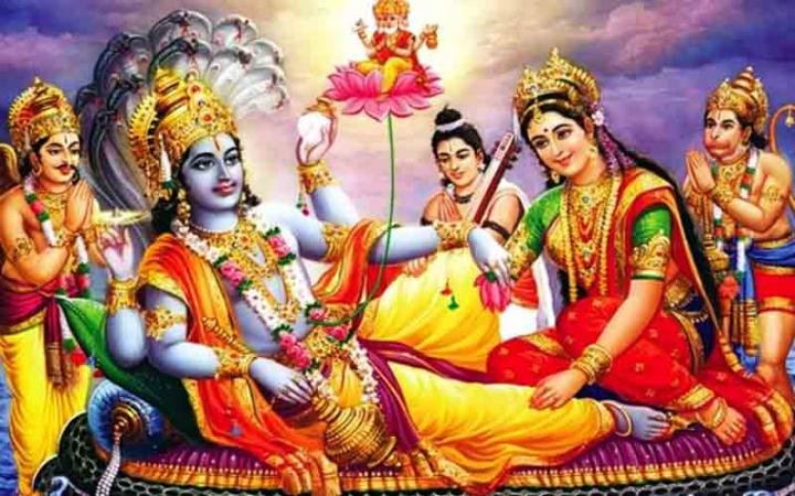 વરુથિની એકાદશી પર આ 5 ઉપાયોથી મેળવો શ્રી હરિનો આશીર્વાદ, જીવન બનશે આનંદમય/  Varuthini Ekadashi 2023 puja vidhi lord Vishnu blessings upay