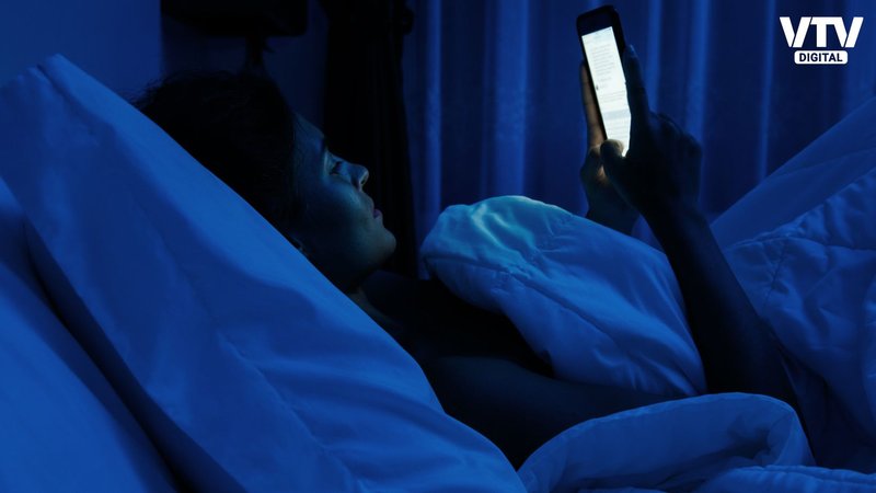 MOBILE USE IN NIGHT NEW LOGO