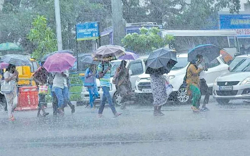 ગુજરાતના કેટલાક ભાગોમાં વરસાદની આગાહી (Rain Forecast) કરી છે. તાપમાનમાં ઘટાડો થવાની પણ શક્યતા છે.